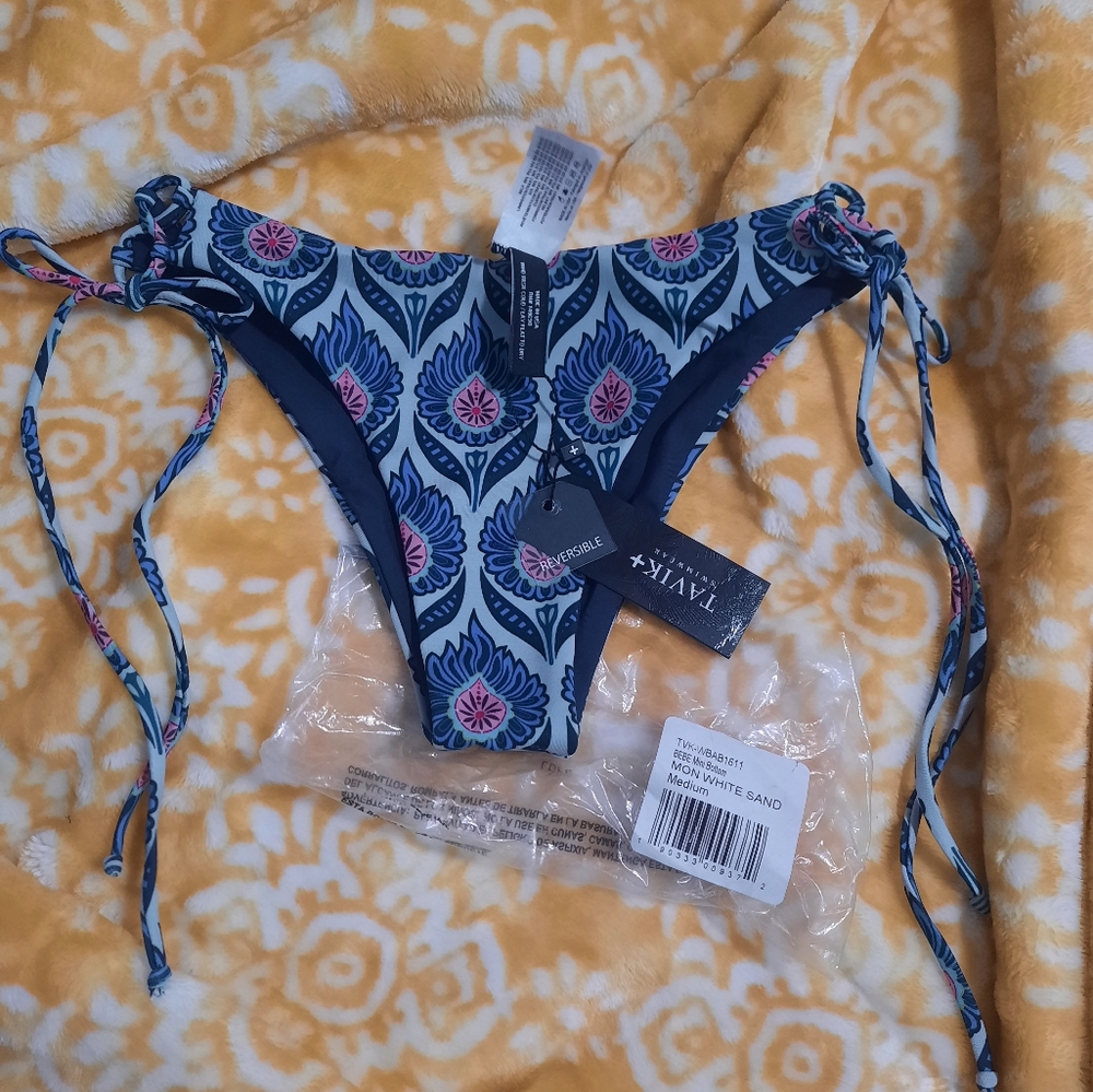 Nwt tavik Bebe mini swim bottom size medium